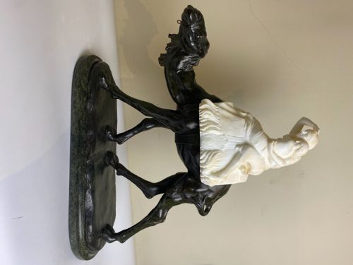 ALABASTER BRONZE SCULPTURE OF COUPLE SEATED ON A CAMEL ITALIAN ALBERTO SACCARDI C 1920S - ADDITIONAL PHOTO 2