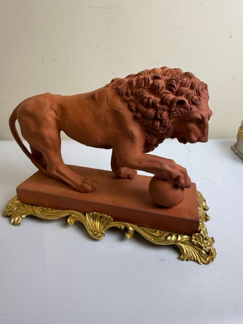 19TH CENTURY TERRACOTTA ORMOLU MEDICI LION FRENCH C 1890 - ADDITIONAL PHOTO 2