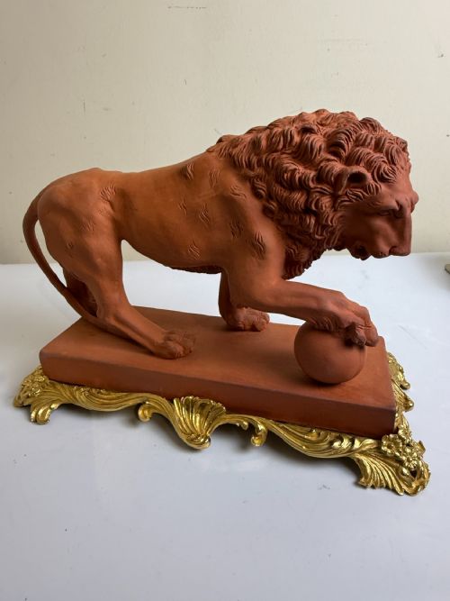 19TH CENTURY TERRACOTTA ORMOLU MEDICI LION FRENCH C 1890 - ADDITIONAL PHOTO 3