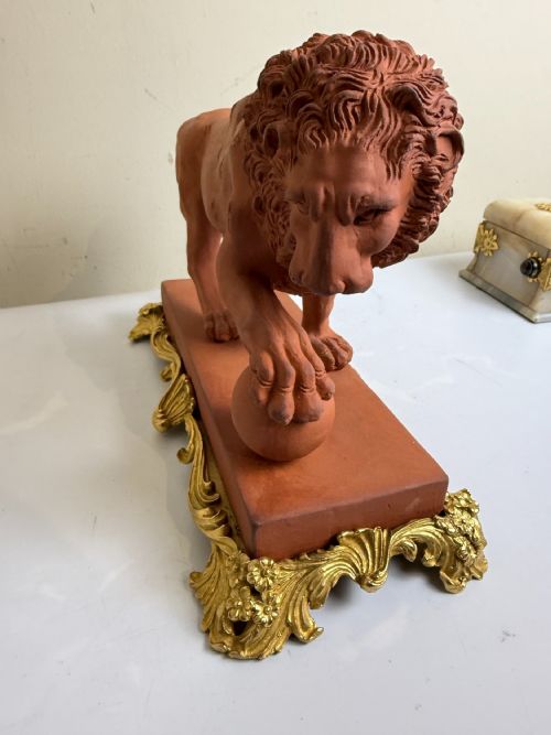 19TH CENTURY TERRACOTTA ORMOLU MEDICI LION FRENCH C 1890 - ADDITIONAL PHOTO 5
