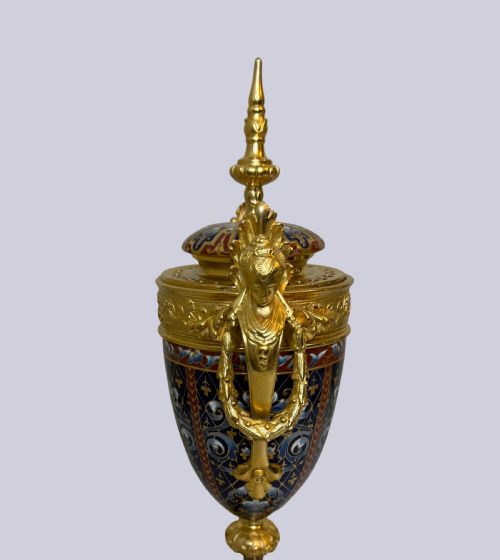 19TH CENTURY FRENCH CHAMPLEVE AND GILT BRONZE LIDDED VASE - ADDITIONAL PHOTO 1