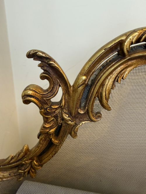 19TH C FRENCH BRONZE FIRE SCREEN WITH CHERUB DETAILING - ADDITIONAL PHOTO 2