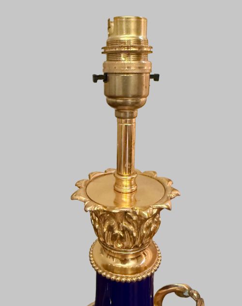 SUPERB PAIR OF 19TH C FRENCH BLUE PORCELAIN TABLE LAMPS WITH ORMOLU - ADDITIONAL PHOTO 4