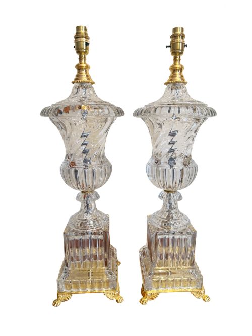 PAIR OF 19TH CENTURY FRENCH CRYSTAL TABLE LAMPS
