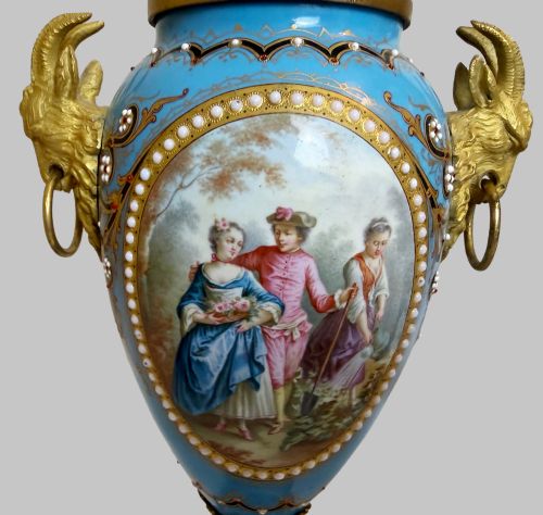 ANTIQUE DUAL DESIGN ENAMELLED TURQUOISE BLUE PAIR OF CASSOLETTES - ADDITIONAL PHOTO 2