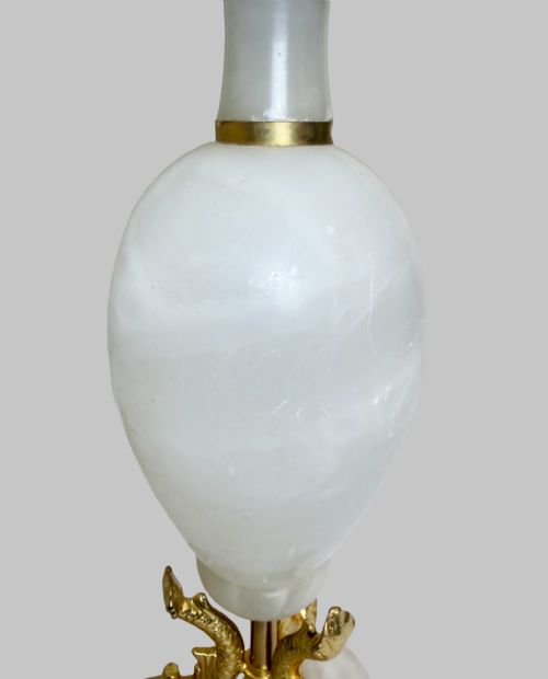 PAIR OF ANTIQUE WHITE ONYX TABLE LAMPS WITH GILT BRONZE TRIM - ADDITIONAL PHOTO 4