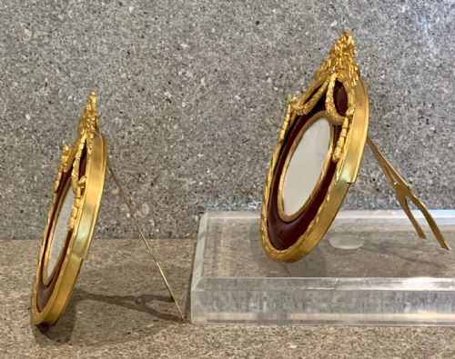 PAIR OF NAPOLEON III GILT BRONZE AND ENAMEL PICTURE FRAMES CIRCA 1840 - ADDITIONAL PHOTO 3