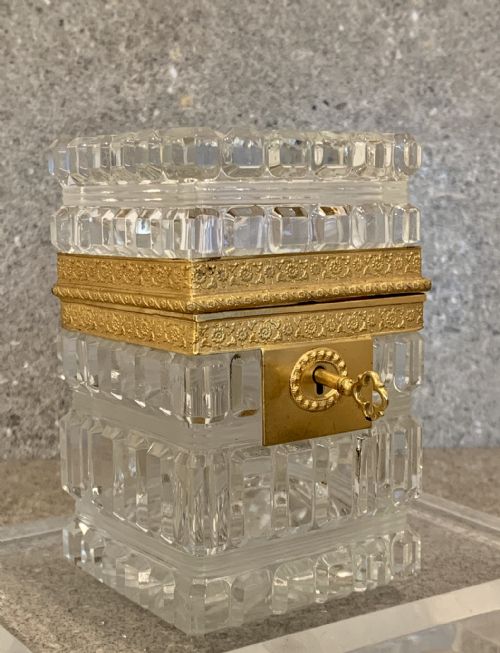 BACCARAT CHARLES X GLASS CASKET BOX ANTIQUE BRONZE MOUNTED - ADDITIONAL PHOTO 1