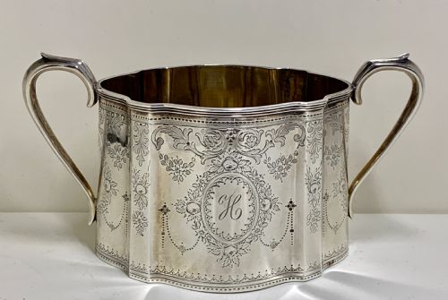 1873 A HIGHLY ENGRAVED VICTORIAN STERLING SILVER TEA COFFEE SERVICE - ADDITIONAL PHOTO 7