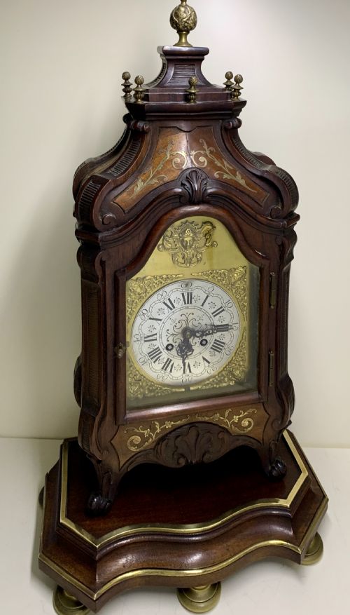 A LARGE FRENCH BRASS INLAID MAHOGANY PLANCHON A PARIS MANTEL CLOCK - ADDITIONAL PHOTO 4