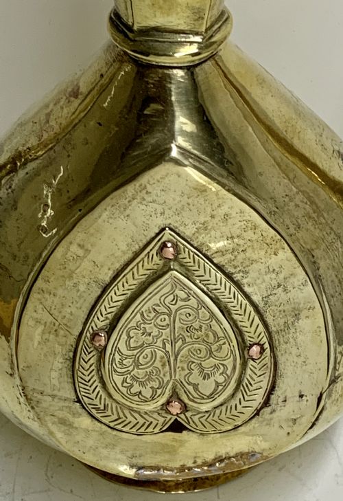 A DECCANI BRONZE EWER MUGHAL INDIA CIRCA 18TH CENTURY - ADDITIONAL PHOTO 3