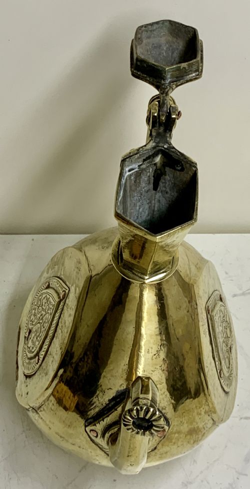 A DECCANI BRONZE EWER MUGHAL INDIA CIRCA 18TH CENTURY - ADDITIONAL PHOTO 11