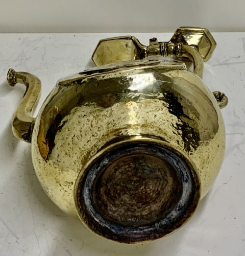 A DECCANI BRONZE EWER MUGHAL INDIA CIRCA 18TH CENTURY - ADDITIONAL PHOTO 12