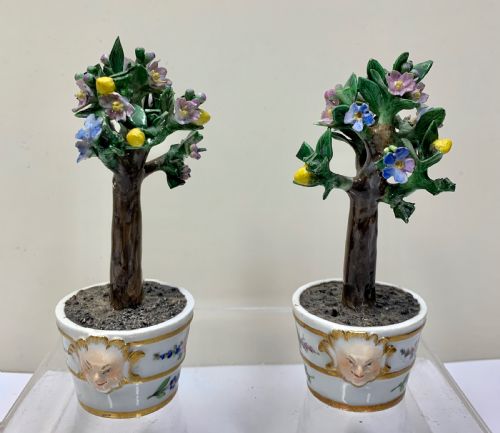 RARE PAIR MEISSEN MARCOLINI LEMON TREES IN TUBS CIRCA 1790 PORCELAIN - ADDITIONAL PHOTO 2