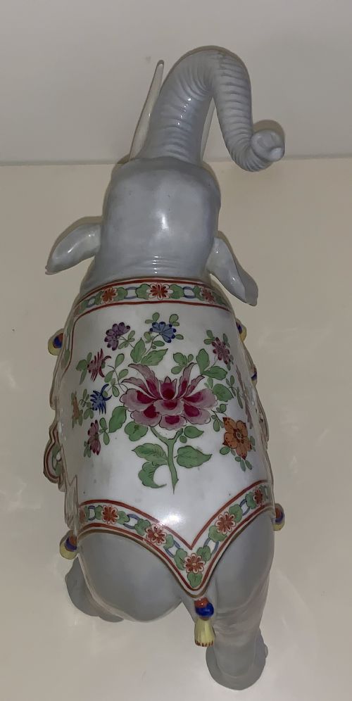VERY NICE EARLY CARL THIEME DRESDEN PORCELAIN ELEPHANT OF LARGE SIZE - ADDITIONAL PHOTO 6