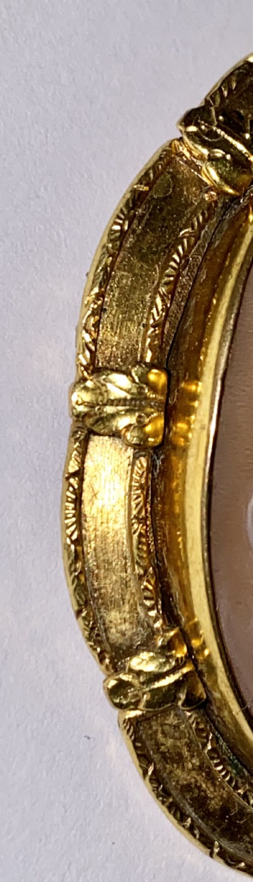 A LARGE HIGH QUALITY VICTORIAN CAMEO BROOCH SUPERB 15CT GOLD FRAME - ADDITIONAL PHOTO 6