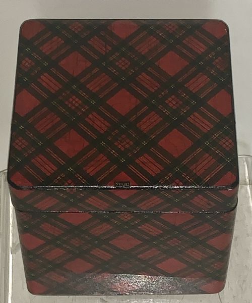 ANTIQUE SCOTTISH STUART TARTANWARE TEA CADDY CIRCA 1860 - ADDITIONAL PHOTO 6