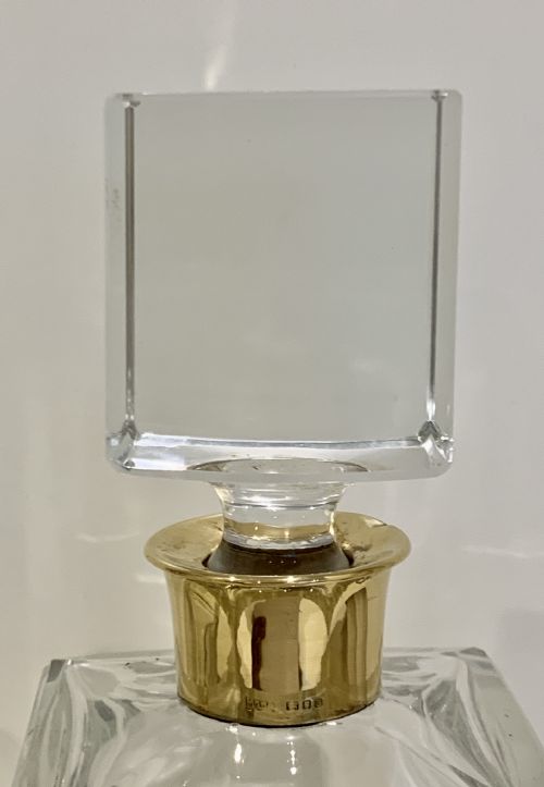 A SUPERB PAIR MAPPIN WEBB MID CENTURY SILVER MOUNTED GLASS SPIRIT DECANTERS - ADDITIONAL PHOTO 3