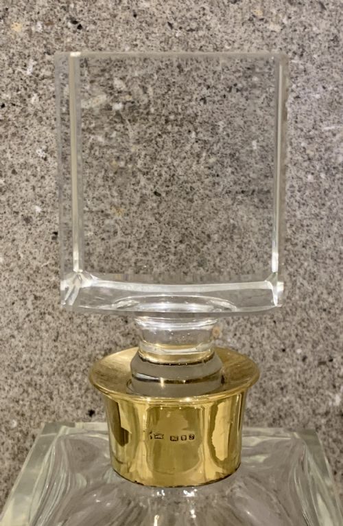 A SUPERB PAIR MAPPIN WEBB MID CENTURY SILVER MOUNTED GLASS SPIRIT DECANTERS - ADDITIONAL PHOTO 9