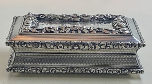 GEORGIAN SOLID STERLING SILVER TABLE SNUFF BOX - ADDITIONAL PHOTO 2