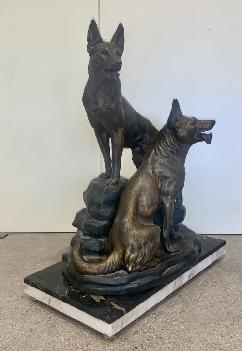 A FINE LARGE ANIMALIER ART DECO SCULPTURE BY LOUISALBERT CARVIN ALSATIAN DOGS - ADDITIONAL PHOTO 1