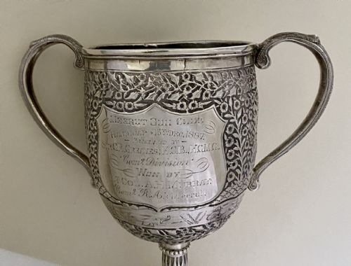 A LARGE ANTIQUE 19TH CENTURY INDIAN KUTCH TROPHY CUP - ADDITIONAL PHOTO 14