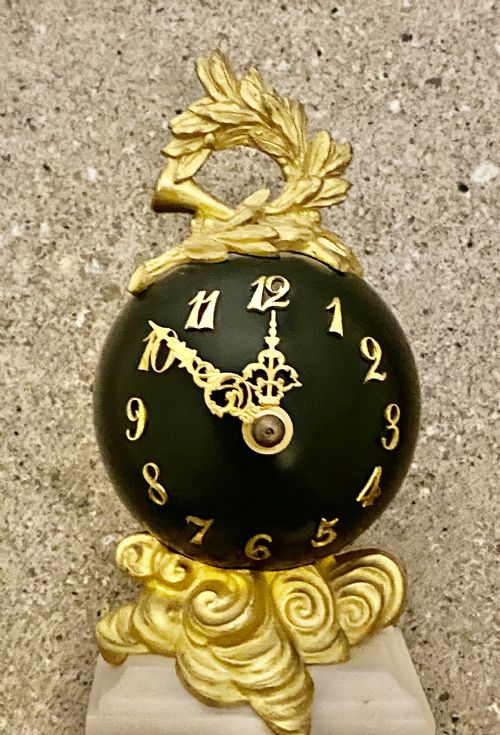 ANTIQUE FRENCH WHITE MARBLE PATINATED BRONZE AND ORMOLU GLOBE CLOCK - ADDITIONAL PHOTO 10