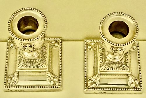 A HIGH QUALITY PAIR OF VICTORIAN DWARF CANDLESTICKS BY RICHARD HODD SON LONDON 1878 - ADDITIONAL PHOTO 8