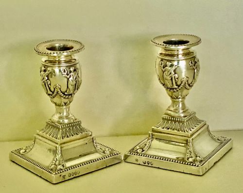 A HIGH QUALITY PAIR OF VICTORIAN DWARF CANDLESTICKS BY RICHARD HODD SON LONDON 1878 - ADDITIONAL PHOTO 10