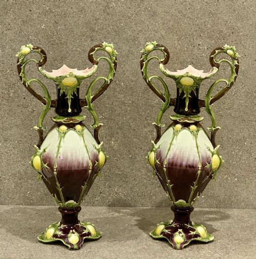 PAIR OF LARGE MAJOLICA VASES BY JULIUS DRESSLER AUSTRIA CIRCA 1885 - ADDITIONAL PHOTO 5