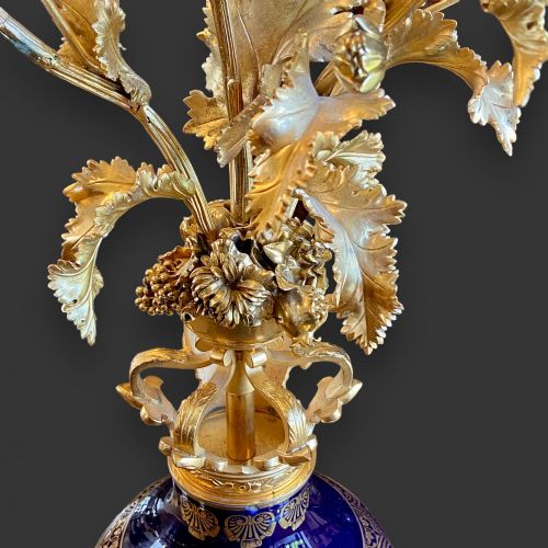 19TH CENTURY SEVRES STYLE GILT BRONZE AND CERAMIC CANDELABRA - ADDITIONAL PHOTO 4