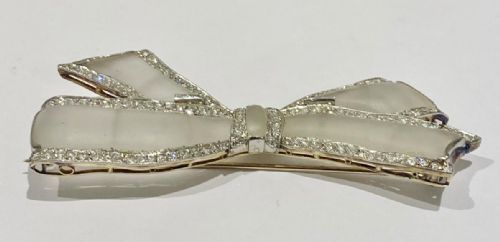 A LARGE IMPRESSIVE ROCK CRYSTAL 18K GOLD 3 CARAT DIAMOND BOW BROOCH CIRCA 1920 - ADDITIONAL PHOTO 18