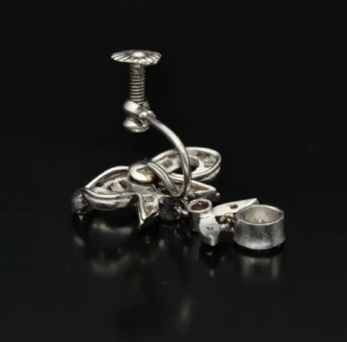 A HIGH QUALITY PAIR OF EDWARDIAN DIAMOND EARRINGS - ADDITIONAL PHOTO 9