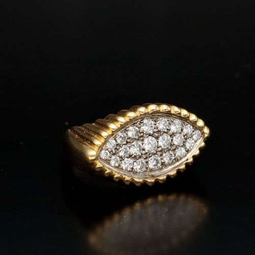 a french mid century 18k yellow gold and 1 carat diamond tartelette ring - CATEGORY: ANTIQUE JEWELLERY - DATED 1960