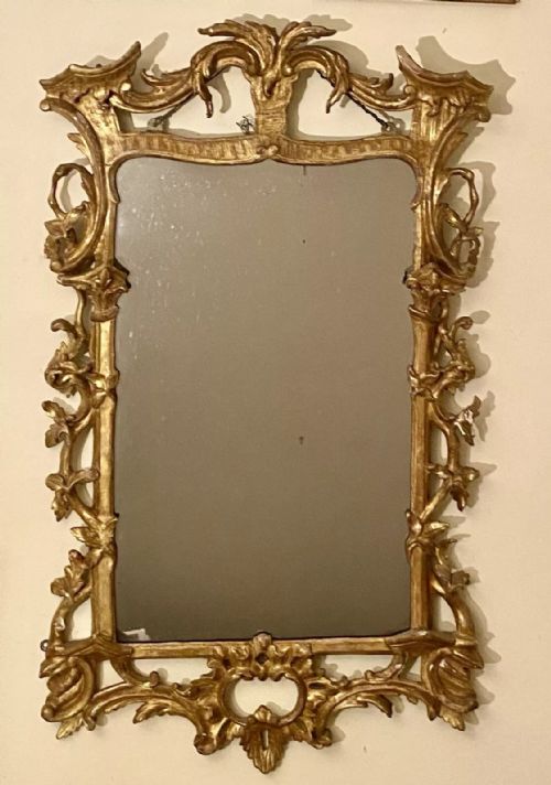 A LARGE GEORGE III GILTWOOD MIRROR IN THE ROCOCO TASTE CIRCA 1760 105CM TALL - ADDITIONAL PHOTO 3