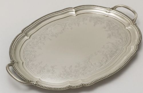 A LARGE SCALLOPED OVAL SOLID SILVER ENGRAVED SERVING TRAY WALKER HALL SHEFFIELD 1907 - ADDITIONAL PHOTO 7