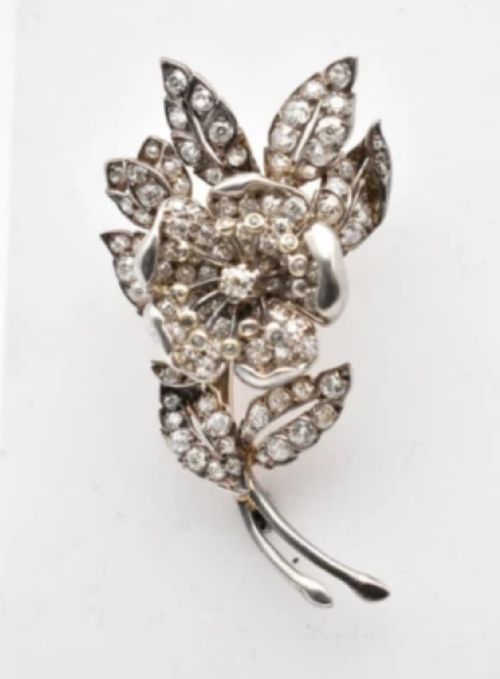 A STYLISH ANTIQUE DIAMOND SPRAY BROOCH SILVER ON GOLD 350CT OLD CUT DIAMONDS CIRCA 1920S - ADDITIONAL PHOTO 1