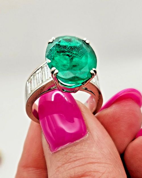 A NATURAL 830 CARAT BERYL COLUMBIAN EMERALD DIAMOND CLUSTER RING CERTIFIED CA 1950'S - ADDITIONAL PHOTO 3