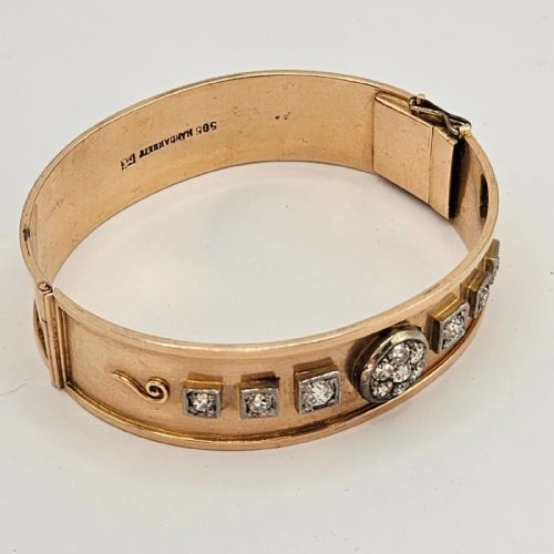 A SUPERB QUALITY ANTIQUE GERMAN 14K GOLD 120 CARAT DIAMOND BANGLE BRACELET - ADDITIONAL PHOTO 1
