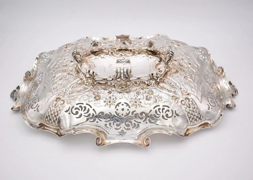 VICTORIAN SOLID SILVER PIERCED OVAL SERVING DISH SHEFFIELD 1898 BY MARTIN HALL - ADDITIONAL PHOTO 2