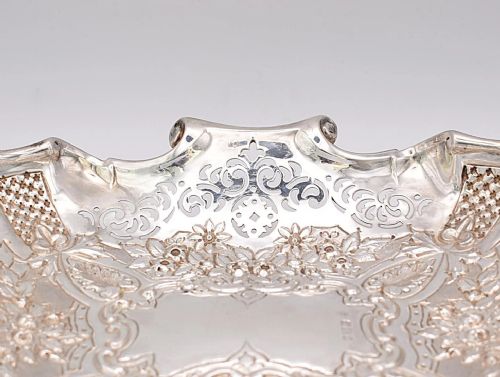 VICTORIAN SOLID SILVER PIERCED OVAL SERVING DISH SHEFFIELD 1898 BY MARTIN HALL - ADDITIONAL PHOTO 5