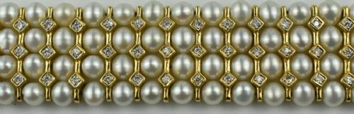 VINTAGE MID CENTURY CULTURED PEARL DIAMOND BRACELET SET IN 18KT YELLOW GOLD - ADDITIONAL PHOTO 9