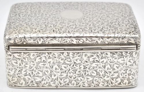 EDWARDIAN SILVER ENGRAVED FLORAL SCROLLS CIGARETTE BOX BY A J ZIMMERMAN LTD - ADDITIONAL PHOTO 2