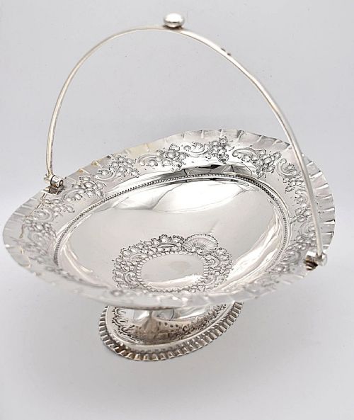 SOLID SILVER BASKET WITH EMBOSSED DETAILING JAMES DEAKIN SONS SHEFFIELD 1897 - ADDITIONAL PHOTO 3