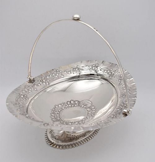 SOLID SILVER BASKET WITH EMBOSSED DETAILING JAMES DEAKIN SONS SHEFFIELD 1897 - ADDITIONAL PHOTO 5