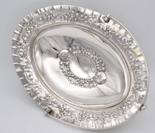 SOLID SILVER BASKET WITH EMBOSSED DETAILING JAMES DEAKIN SONS SHEFFIELD 1897 - ADDITIONAL PHOTO 8