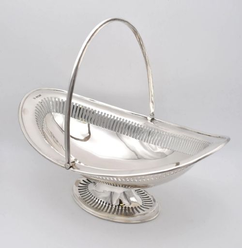 EDWARDIAN SOLID SILVER FRETWORK BASKET BY HAMMOND CREAKE CO SHEFFIELD 1910 - ADDITIONAL PHOTO 5