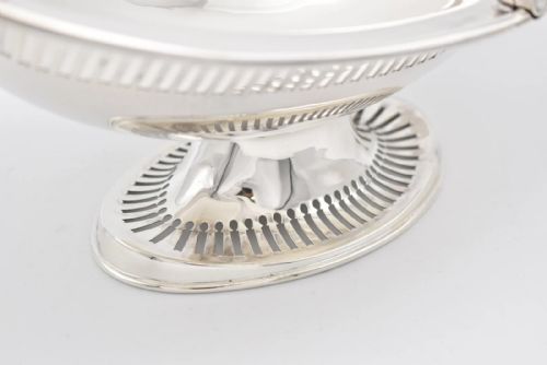 EDWARDIAN SOLID SILVER FRETWORK BASKET BY HAMMOND CREAKE CO SHEFFIELD 1910 - ADDITIONAL PHOTO 7