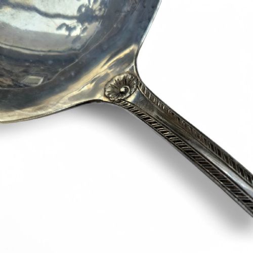 ANTIQUE SOLID SILVER SAUCE LADLE VICTORIAN 1865 ORNATE SCROLLWORK - ADDITIONAL PHOTO 5