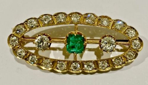 ANTIQUE VICTORIAN 18CT GOLD EMERALD DIAMOND OVAL CLUSTER BROOCH CIRCA 19TH C - ADDITIONAL PHOTO 6